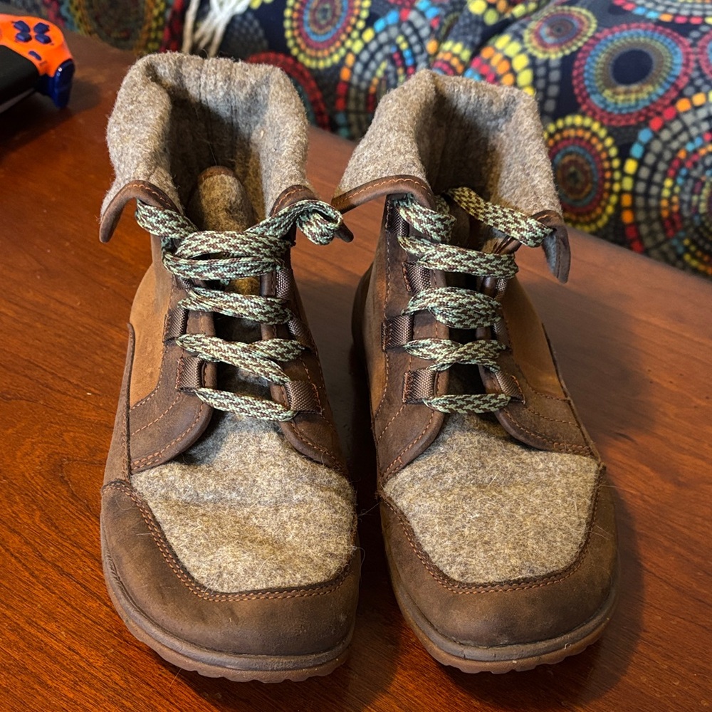 Women’s Chaco ankle boots